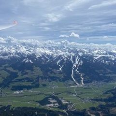 Flugwegposition um 11:49:01: Aufgenommen in der Nähe von Aich, Österreich in 2371 Meter